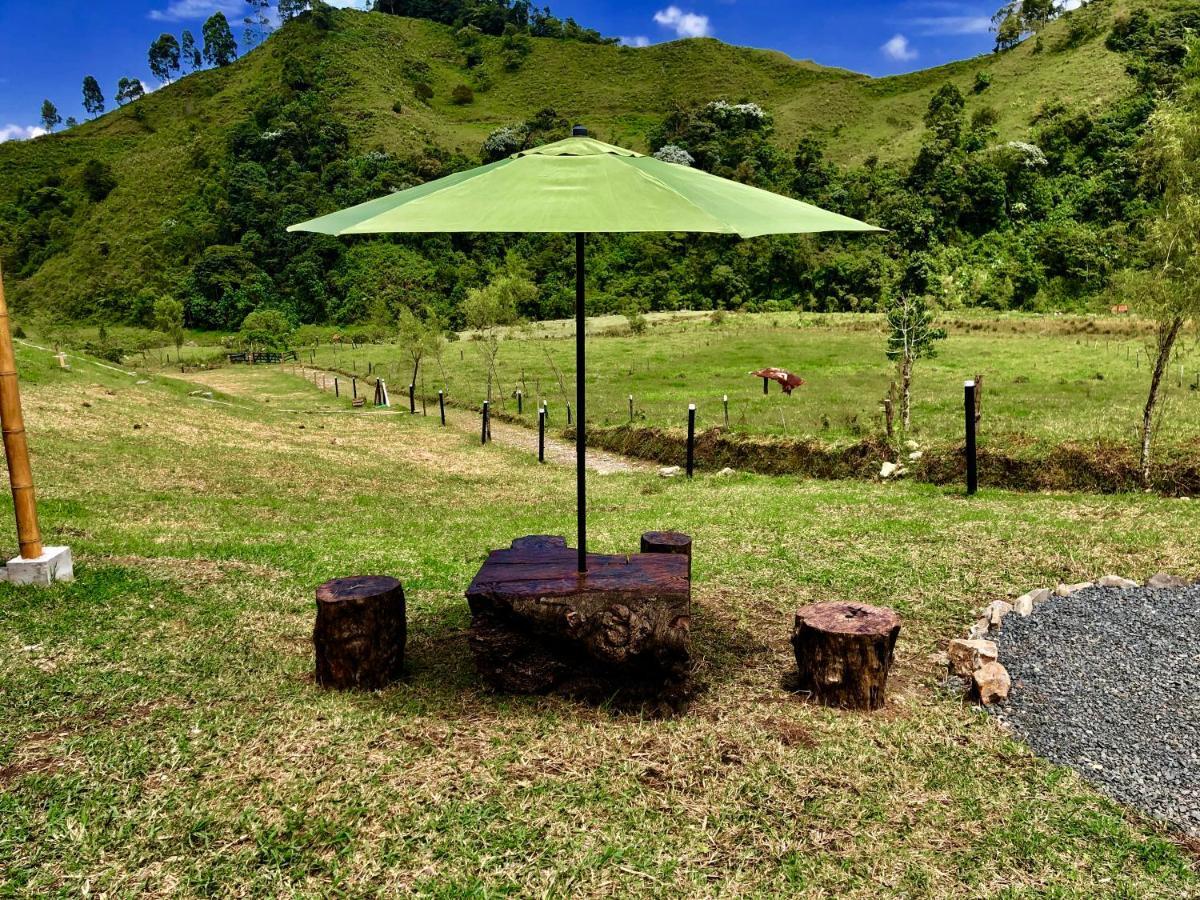 Glamping La Herradura Santa Rosa de Cabal Exteriör bild